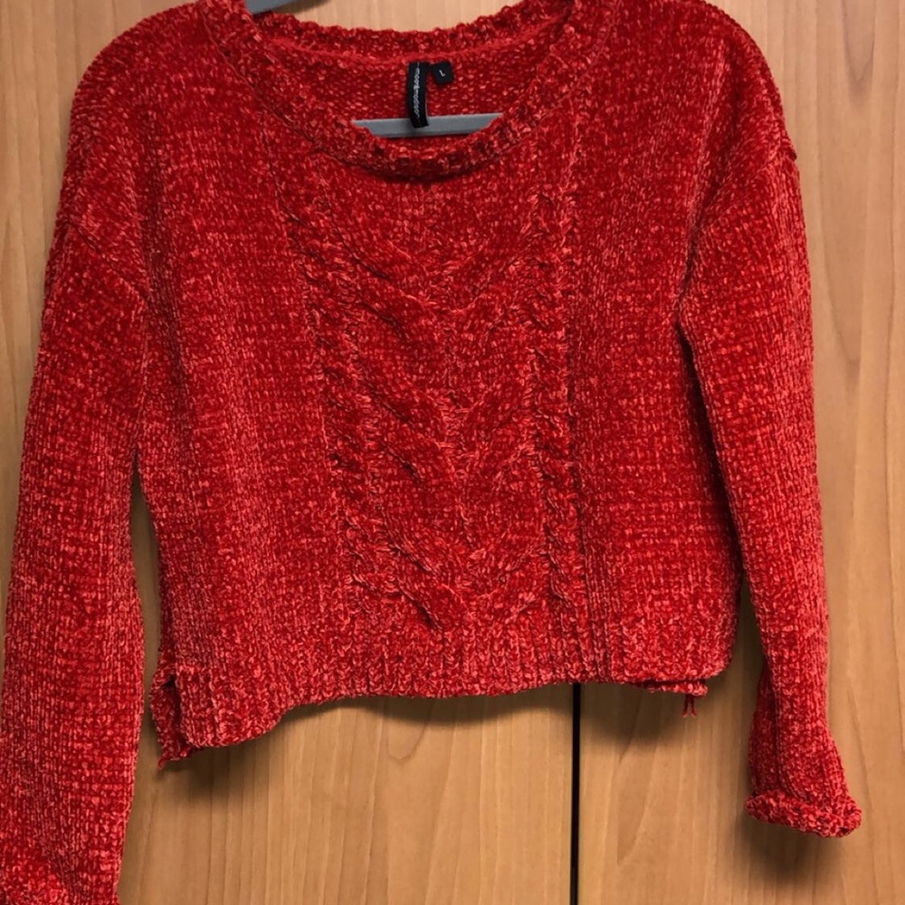 Cropped red sweater